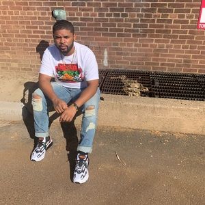 Meet your Posher, Desmond